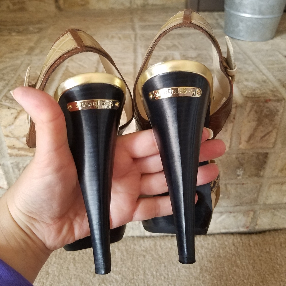 AUTHENTIC Michael Kors Beige Snakeskin Brown Black Leather Platform Sandals - Picture 6 of 11